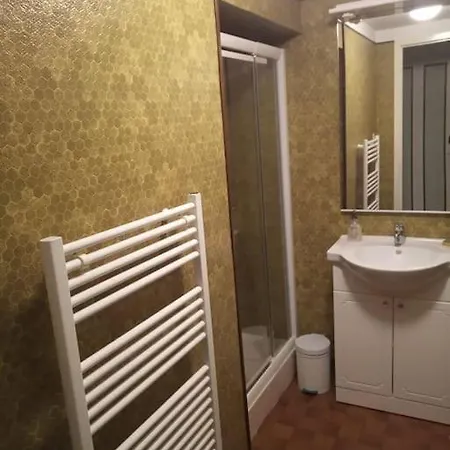 Chez Vivi Et Jean Pierre Maison 8 à 9 Personnes Au Calme Vue Montagne Wifi Hébergement de vacances